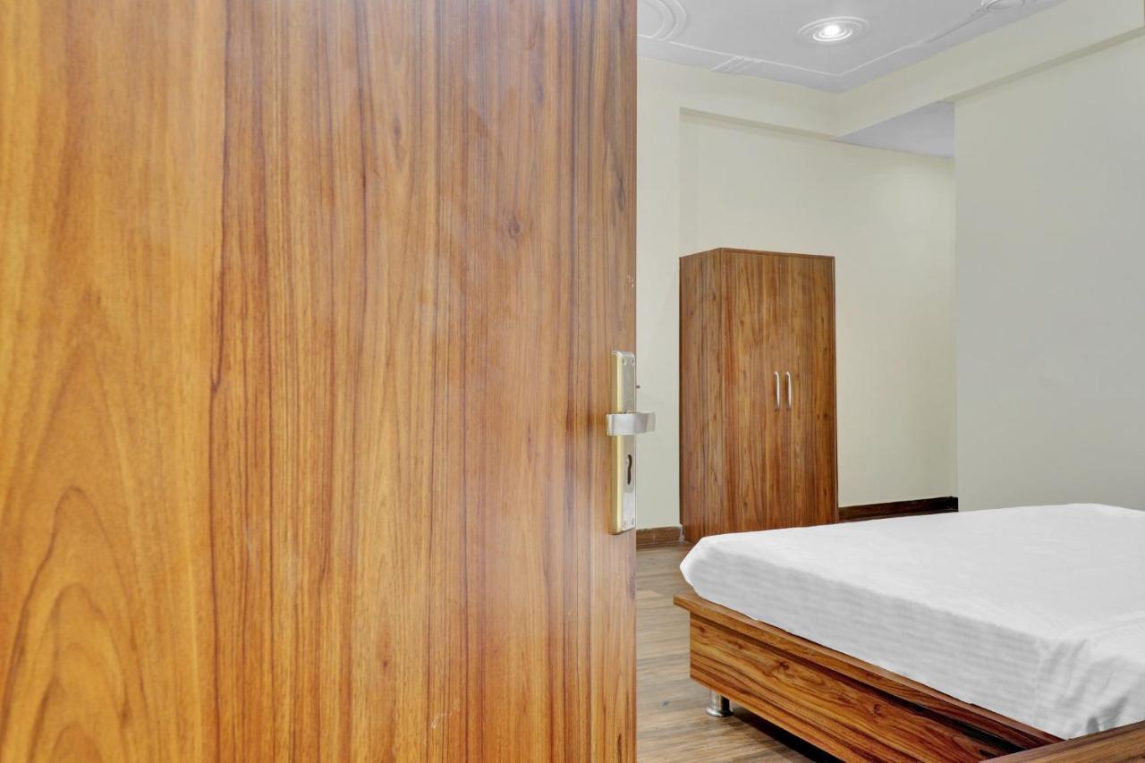 Collection O Pearl Inn Guest House Гвалиор Экстерьер фото
